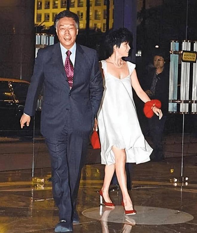 亚泰vs青年人：双方均3外援首发，谭龙停赛，赵英杰战旧主