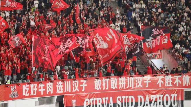 詹宁斯：巅峰库里强得不可思议 谁想取代他简直是痴人说梦